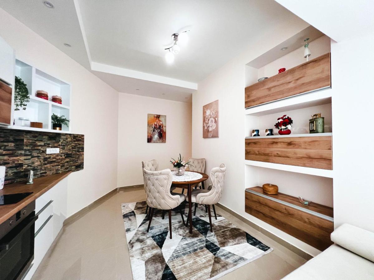 Old Town Luxury Suites 贝尔格莱德 外观 照片
