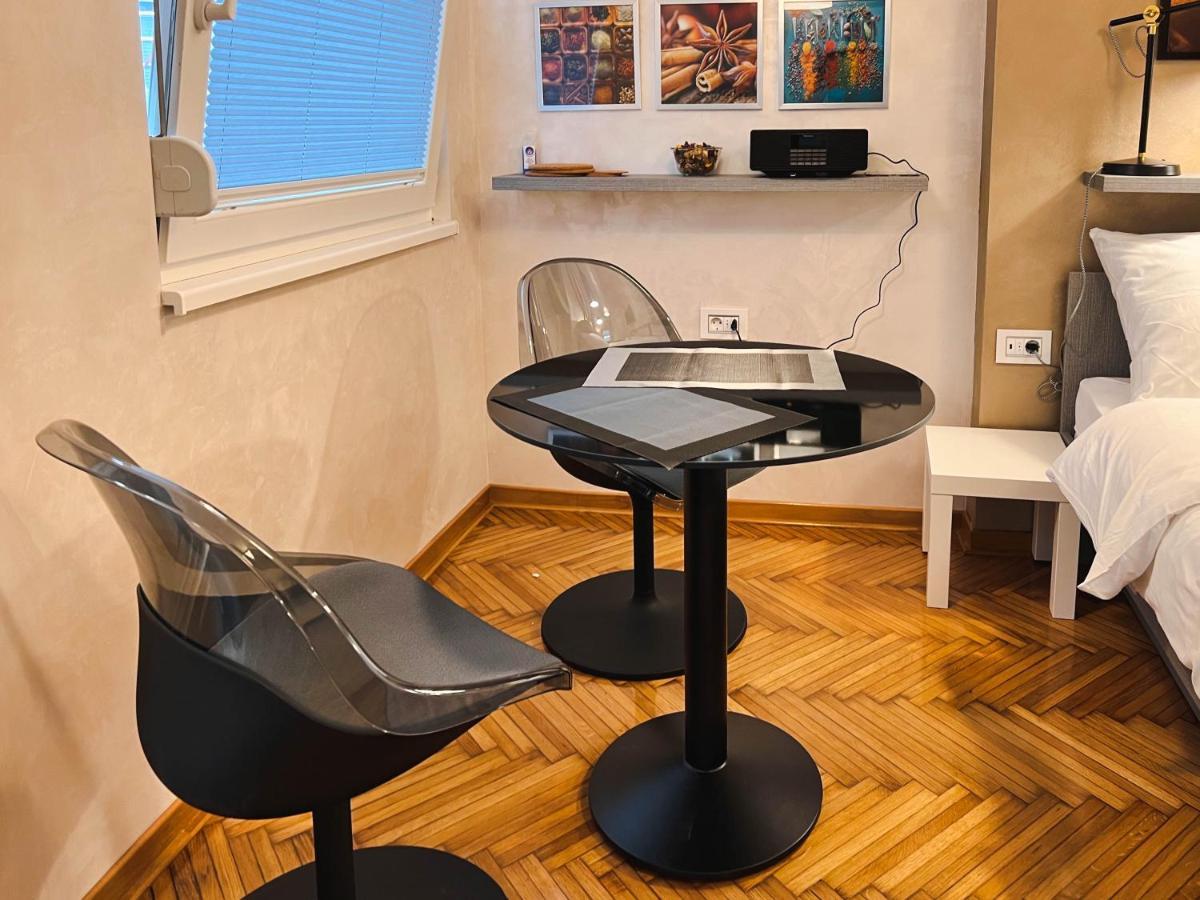 Old Town Luxury Suites 贝尔格莱德 外观 照片