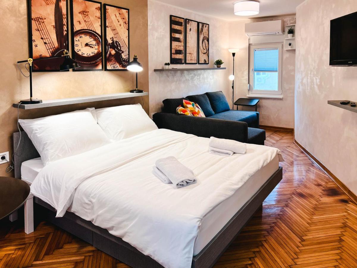 Old Town Luxury Suites 贝尔格莱德 外观 照片