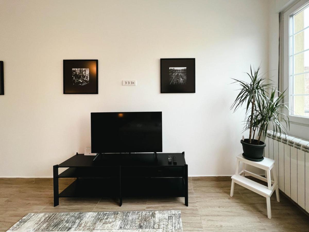Old Town Luxury Suites 贝尔格莱德 外观 照片